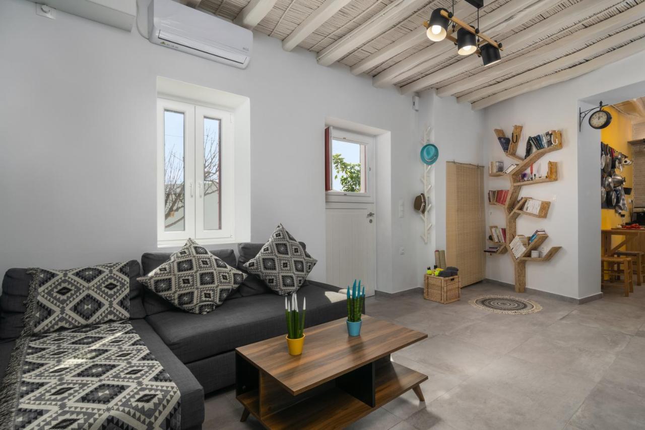 Milos Guesthouse Triovasalos Bagian luar foto
